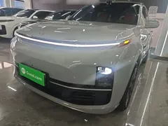 2025 Li Auto L9 Smart Refresh — фото 2
