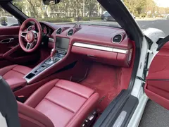 2018 Porsche 718 Boxster 2.0T, белый — фото 14