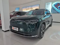 2026 Aito M7 EREV Ultra 4WD 5-seat 192-line Lidar, зелёный — фото 1