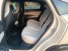 2024 BYD Seal 06 DM-i PHEV 80km Premium, белый — фото 6
