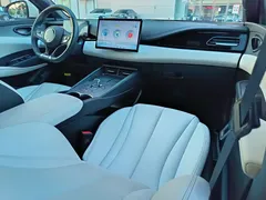 2024 BYD Seal 06 DM-i PHEV 80km Premium, белый — фото 13
