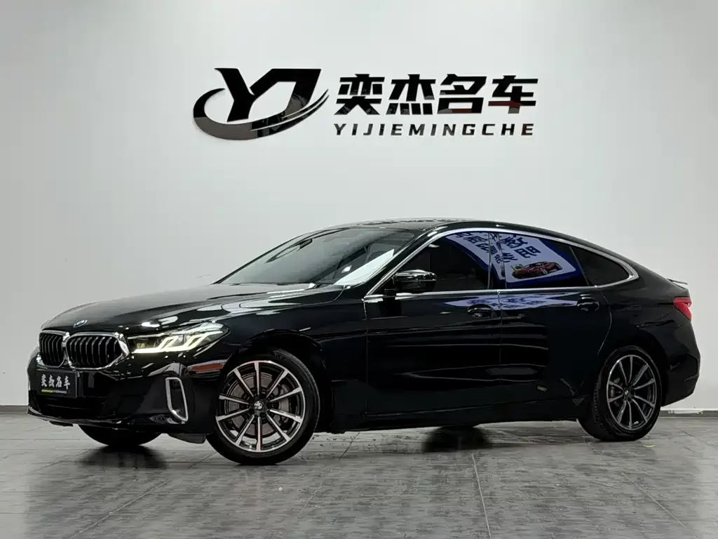 2021 BMW 6 Series GT 630i Luxury Design Package