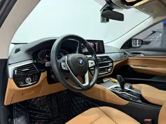 2021 BMW 6 Series GT 630i Luxury Design Package, чёрный — фото 10