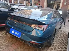 2021 Hyundai Elantra 1.5L CVT LUX Premium, синий — фото 3