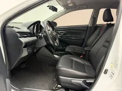 2022 Toyota Yaris L Zhixuan X 1.5L CVT Luxury Plus, белый — фото 7