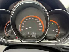 2022 Toyota Yaris L Zhixuan X 1.5L CVT Luxury Plus, белый — фото 11