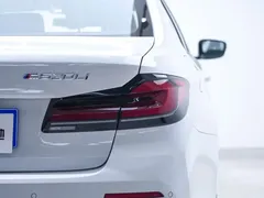 2021 BMW 5 Series 530Li xDrive Luxury Package, белый — фото 23