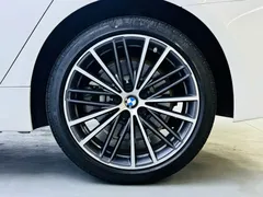 2022 BMW 5 Series 530Li Executive M Sport Package, белый — фото 10