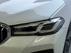 2022 BMW 5 Series 530Li Executive M Sport Package, белый — фото 20