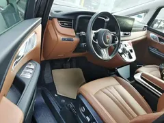 2024 Hongqi HQ9 2.0T PHEV 4WD Business — фото 16