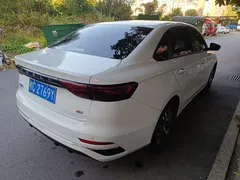 2023 Geely Emgrand 4th Gen Champion 1.5L CVT Luxury, белый — фото 4