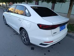 2023 Geely Emgrand 4th Gen Champion 1.5L CVT Luxury, белый — фото 6