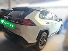 2023 Toyota Wildlander 2.0L CVT 2WD Luxury Plus, белый — фото 4