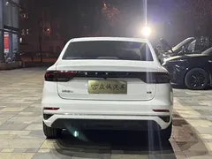 2023 Geely Emgrand 4th Gen Champion 1.5L CVT Luxury, белый — фото 5
