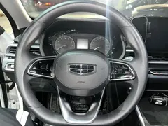 2023 Geely Emgrand 4th Gen Champion 1.5L CVT Luxury, белый — фото 12