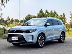 2024 Aito M7 1.5T RWD Plus 5-seat, синий — фото 2