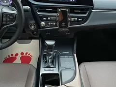 2022 Lexus ES 200 Excellence, чёрный — фото 12