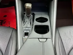 2023 Toyota Avalon Hybrid 2.5L Luxury, белый — фото 21