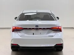 2023 Toyota Avalon Hybrid 2.5L Luxury, белый — фото 29