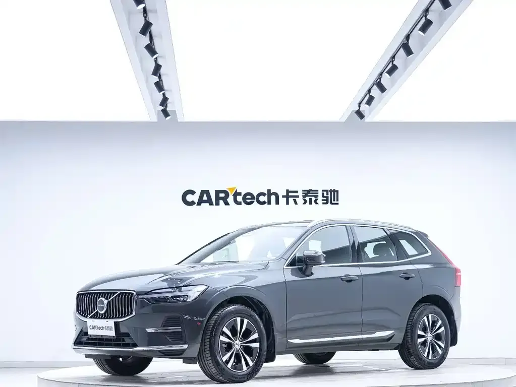 2022 Volvo XC60 4WD Zhiyi Luxury