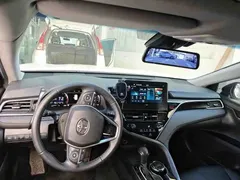 2021 Toyota Camry 2.5G Luxury, белый — фото 4