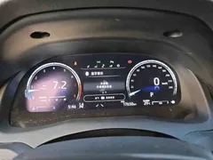 2021 Toyota Camry 2.5G Luxury, белый — фото 6