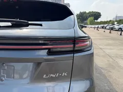 2021 Changan UNI-K 2.0T 4WD Premium — фото 17