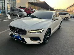 2021 Volvo S60 T4 Luxury, белый — фото 1