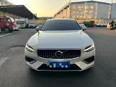 2021 Volvo S60 T4 Luxury, белый — фото 2