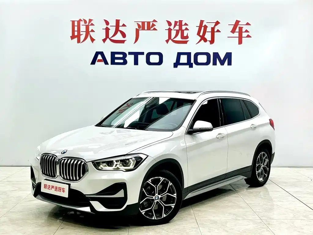 2022 BMW X1