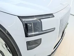 2025 Zeekr 9X Hyper 70kWh 6-seat — фото 11