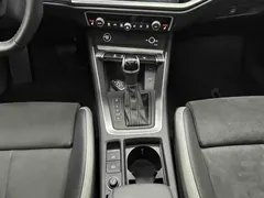 2022 Audi Q3 35 TFSI Fashion Dynamic, белый — фото 10