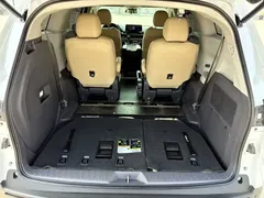 2023 Toyota Sienna 2.5L Hybrid Comfort, белый — фото 14