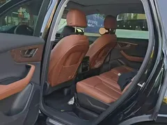 2023 Audi Q7 55 TFSI quattro S line Sport, чёрный — фото 4