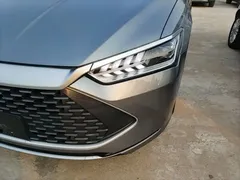 2024 BYD Qin PLUS Honor DM-i PHEV 55km Leading — фото 24