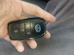 2023 Toyota Sienna 2.5L Hybrid Comfort, чёрный — фото 9