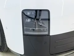 2025 Li Auto MEGA Ultra Smart Refresh, белый — фото 10