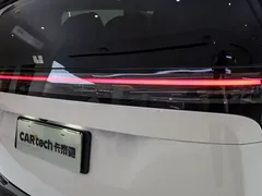 2025 Li Auto MEGA Ultra Smart Refresh, белый — фото 13