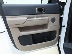 2025 Li Auto MEGA Ultra Smart Refresh, белый — фото 19