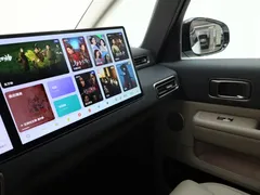 2025 Li Auto MEGA Ultra Smart Refresh, белый — фото 23