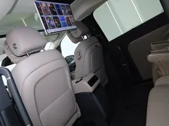 2025 Li Auto MEGA Ultra Smart Refresh, белый — фото 26