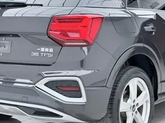 2022 Audi Q2L 35 TFSI Entry, чёрный — фото 9