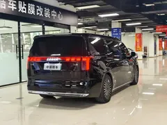 2024 Zeekr 009 6-Seat Executive 4WD 108kWh, чёрный — фото 5