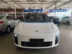 2025 Li Auto i6 4WD Standard, белый — фото 3