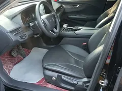 2023 Hongqi E-QM5 EV Basic, чёрный — фото 4