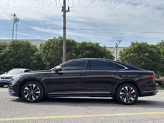 2022 Volkswagen Passat 280TSI Elite, чёрный — фото 2