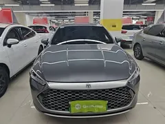2023 BYD Qin PLUS Champion DM-i PHEV 55KM Leading — фото 3