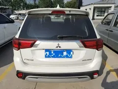 2020 Mitsubishi Outlander 2.0L 2WD 5-seat, белый — фото 19