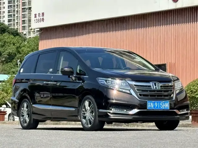 2019 Honda Elysion 2.0L Hybrid Luxury