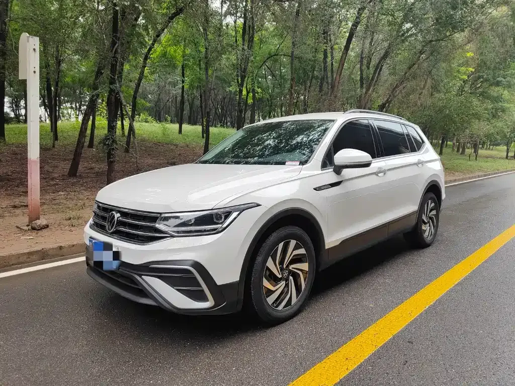 2023 Volkswagen Tiguan L 330TSI AT 2WD Comfort